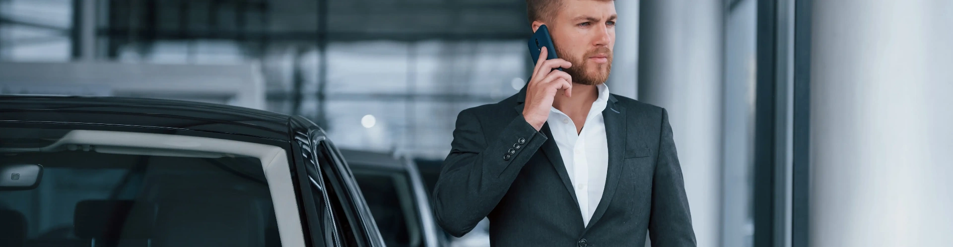 https://hillzcdn.ca/sanctusautosales/6001442323877688-contact_us copy.webp